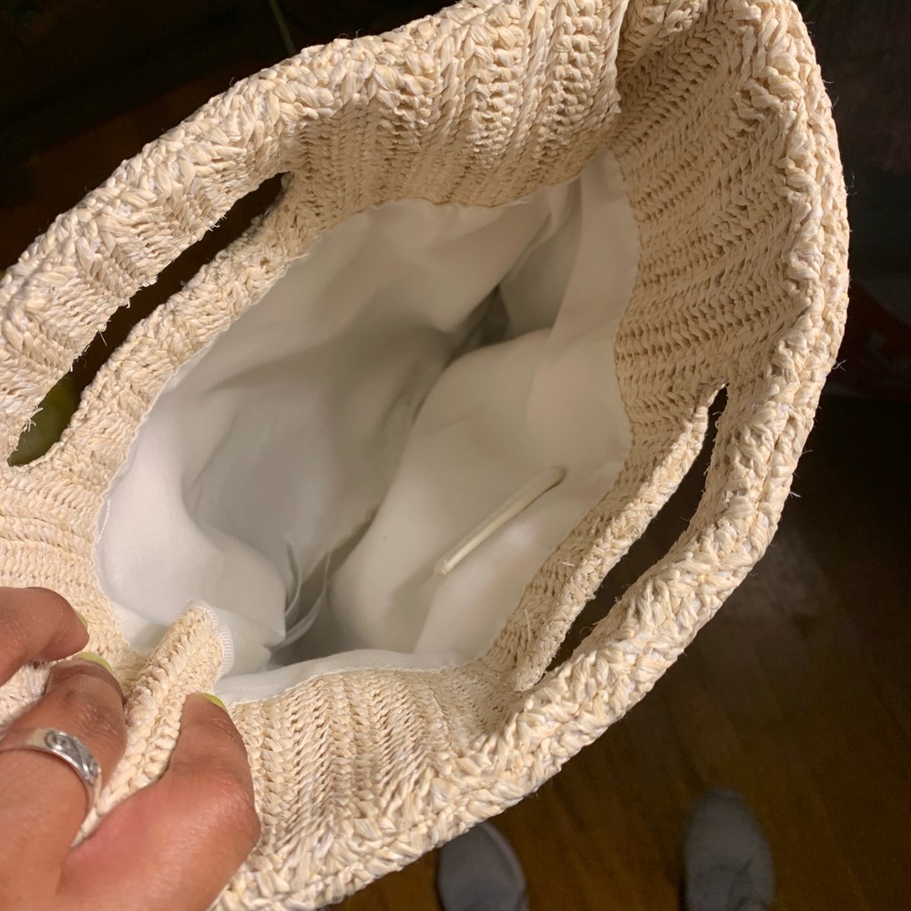 Straw Purse - Picture 3 of 4